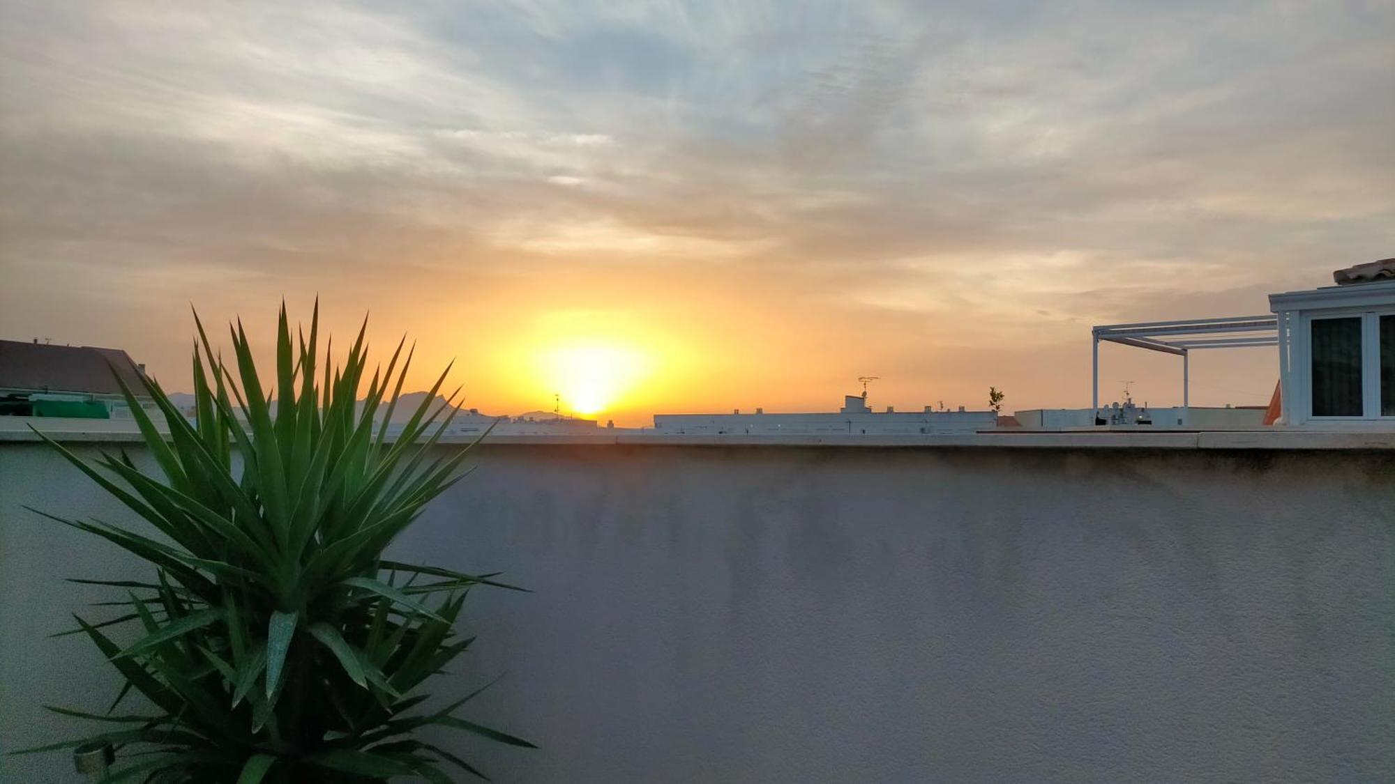 Atico Duplex Con Gran Terraza Por